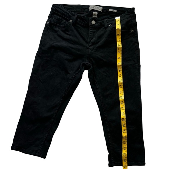 Kenneth Cole Reaction Black Capri Denim Jeans | Size 6 | Stretch Cotton - Picture 9 of 12